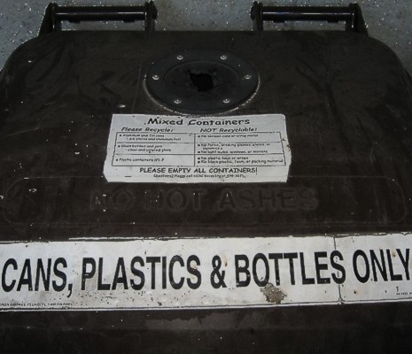 https://ehs.ucsc.edu/programs/waste-management/images/mixed-recyclingbin.jpg